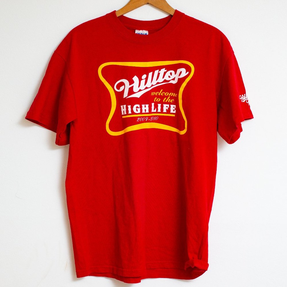 UCONN Hilltop Hall 2009 Miller High Life T-shirt M